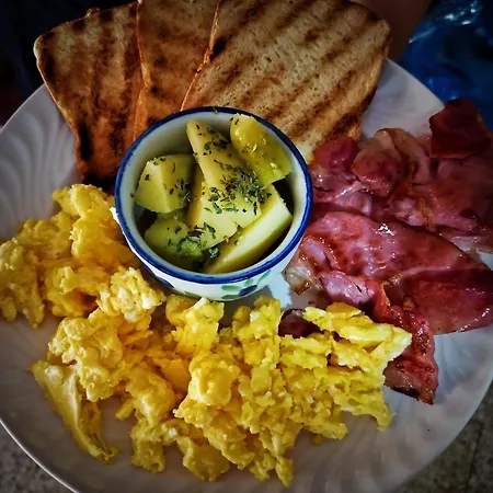 Lauricella Bed & Breakfast *
