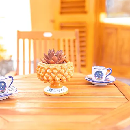 Lauricella Bed & Breakfast *