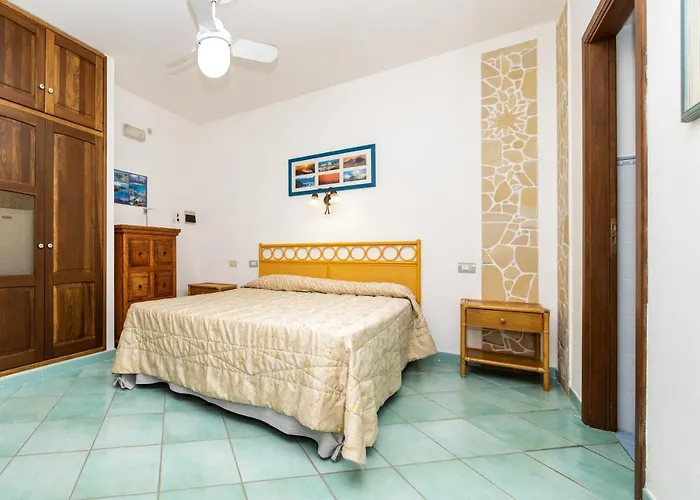 לינה וארוחת בוקר Lauricella